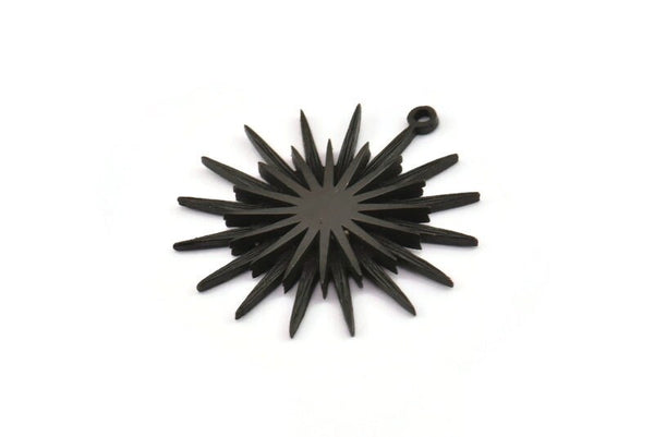 Siyah Güneş Charm, 2 Oksitlenmiş Siyah Pirinç, Siyah Güneş, Charm Kolye Ucu, Siyah Kolye Ucu, 1 Halkalı Siyah Charm (32x30mm) N1518 H0876