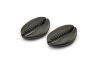 Black Shell Finding, 2 Oxidized Black Brass Cowrie Shell Findings, Pendants, Charms, Earrings, Beads 20-25MM E275