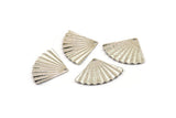 Silver Shell Charm, 12 Silver Tone Brass Sea Shell Charm With 1 Hole, Pendants, Earrings, Findings (14x20mm) D1535