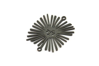 Siyah Güneş Tılsımı, 2 Döngülü 8 Oksitlenmiş Siyah Pirinç Güneş Tılsımı, Bulgular (28x24x0,60 mm) A3878