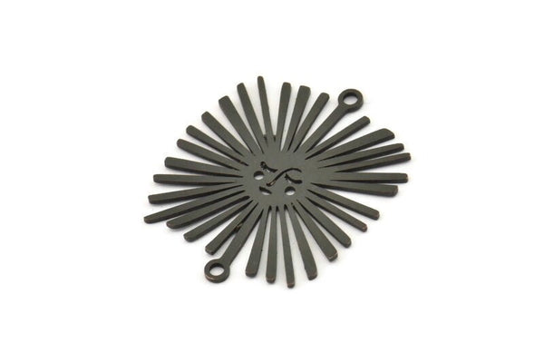 Siyah Güneş Tılsımı, 2 Döngülü 8 Oksitlenmiş Siyah Pirinç Güneş Tılsımı, Bulgular (28x24x0,60 mm) A3878