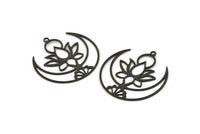 Siyah Lotus Tılsımı, 4 Oksitlenmiş Siyah Pirinç Lotus Çiçeği ve Hilal Desenli Tılsım, 1 Döngü, Bulgular (34x33x0,60 mm) A5133