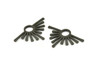 Siyah Güneş Kolye, 2 Oksitlenmiş Siyah Pirinç Çekiçlenmiş Güneş Kolye (36x23x1,7 mm) N1267