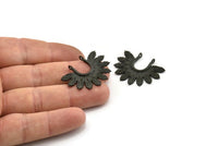 Siyah Yaprak Charm, 2 Oksitlenmiş Siyah Pirinç Yaprak Charm Kolye, 2 Döngü Küpe, Bulgular (33x25mm) N0820