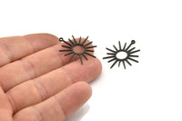 Siyah Güneş Tılsımı, 1 Döngülü 10 Oksitlenmiş Siyah Pirinç Güneş Tılsımı, Tılsım Kolye Uçları (26,5x24x0,80 mm) A6459