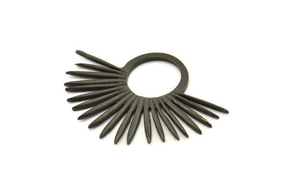 Siyah Güneş Tılsımı, Oksitlenmiş Siyah Pirinç Güneş Tılsımı, Kolye Uçları, Bulgular (43x30mm) N1146