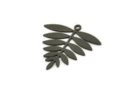 Siyah Yaprak Tılsımı, 1 Döngülü 6 Oksitlenmiş Siyah Pirinç Akasya Yaprağı Tılsımı, Bulgular (25x25x0,60 mm) A4354