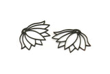 Siyah Çiçek Tılsımı, 1 Delikli 8 Oksitlenmiş Siyah Pirinç Lotus Çiçeği Tılsımı, Bulgular (34x23x0,60 mm) A3959 H0987