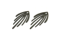 Siyah Saçaklı Tılsım, 1 Delikli 12 Oksitlenmiş Siyah Pirinç Saçaklı Tılsım, Bulgular (26x14x0,60 mm) SMP0400 A6199