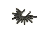 Siyah Güneş Kolye, 2 Dokulu Oksitlenmiş Siyah Pirinç Güneş Işığı Tılsımı, 2 Döngü (32x24 mm) N0814