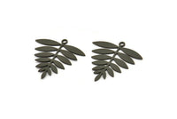 Siyah Yaprak Tılsımı, 1 Döngülü 6 Oksitlenmiş Siyah Pirinç Akasya Yaprağı Tılsımı, Bulgular (25x25x0,60 mm) A4354