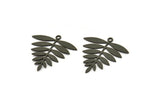 Siyah Yaprak Tılsımı, 1 Döngülü 6 Oksitlenmiş Siyah Pirinç Akasya Yaprağı Tılsımı, Bulgular (25x25x0,60 mm) A4354