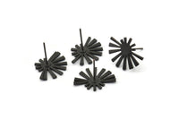 Siyah Güneş Küpe, 4 Oksitlenmiş Siyah Pirinç Yükselen Güneş Bayrağı Küpe (18x14x1mm) N1340