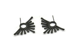 Siyah Güneş Küpe, 2 Oksitlenmiş Siyah Pirinç Çekiçlenmiş Güneş Çivi Küpe (36x23x1,7 mm) N1284
