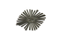 Siyah Güneş Tılsımı, 2 Döngülü 2 Oksitlenmiş Siyah Pirinç Güneş Tılsımı, Bulgular (38x34x0,60 mm) A3879 H0370