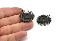 Ay ve Güneş, Oksitlenmiş Siyah Pirinç, Hilal, Siyah Güneş, Siyah Kolye, 1 Halkalı Siyah Charm, Ped Boyutu 8mm (31x29mm) N1353