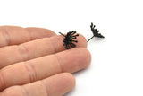 Siyah Çiçek Küpe, 4 Oksitlenmiş Siyah Pirinç Taraxacum Çivi Küpe (14 mm) N1182