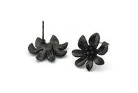 Siyah Çiçek Küpe, 2 Oksitlenmiş Siyah Pirinç Çiçek Küpe (16x15mm) N1169