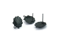 Black Shell Earring, 4 Oxidized Black Brass Sea Shell Stud Earrings With 1 Loop, Findings (16x14mm) N0912
