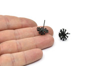 Siyah Çiçek Küpe, 1 Döngülü 4 Oksitlenmiş Pirinç Siyah Taraxacum Çivi Küpe (14 mm) N1180
