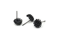 Siyah Çiçek Küpe, 1 Döngülü 4 Oksitlenmiş Siyah Pirinç Taraxacum Çivi Küpe (10 mm) N1177
