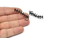 Siyah Çiçek Tılsımı, 2 Oksitlenmiş Siyah Pirinç Çiçek Tılsımı, Küpeler, Bulgular (43x7mm) N1233
