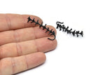 Siyah Çiçek Tılsımı, 2 Oksitlenmiş Siyah Pirinç Çiçek Tılsımı, Küpeler, Bulgular (43x7mm) N1233