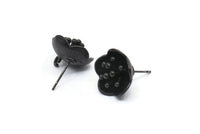 Siyah Çiçek Küpe, 1 Döngülü 2 Oksitlenmiş Siyah Pirinç Çiçek Küpe (16 mm) N1215