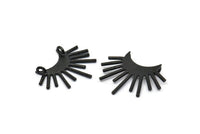 Moon and Sun, 2 Oxidized Black Brass Crescent Moon Pendants With 2 Loops (28x17x0.80mm) N0991