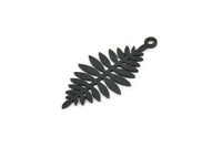 Siyah Yaprak Tılsımı, 1 Döngülü 12 Oksitlenmiş Siyah Pirinç Akasya Yaprağı Tılsımı, Bulgular (27x13x0,60 mm) A4779