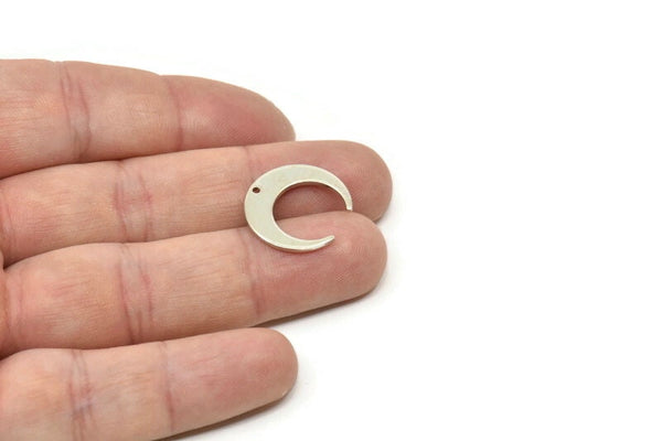 Silver Moon Charms, 8 Silver Tone Brass Crescent Moon Charms With 1 Hole, Pendants, Earrings, Findings (18x16.5x4.5x1mm) BS 2060