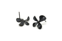 Siyah Çiçek Küpe, 4 Oksitlenmiş Siyah Pirinç Çiçek Küpe (17 mm) N1197