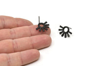 Siyah Papatya Küpe, 2 Çekiçlenmiş Oksitlenmiş Siyah Pirinç Küçük Çiçek Küpe (18x13x1,2 mm) N1185