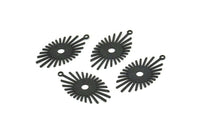 Siyah Güneş Tılsımı, 1 Döngülü 12 Dokulu Oksitlenmiş Siyah Pirinç Güneş Tılsımı (26x14x0,60 mm) D1537
