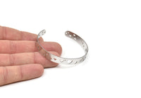 Steel Heart Bracelet, Stainless Steel Flat Bracelet, Stainless Steel Heart Patterned Bangle, Bracelet Bangle (157x8x0.80mm) SMP2001