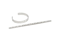 Steel Heart Bracelet, Stainless Steel Flat Bracelet With 2 Holes, Steel Heart Patterned Bangle, Bracelet Bangle (157x8x0.80mm) SMP2002