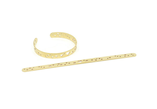 Brass Heart Bracelet, Raw Brass Flat Heart Patterned Bracelet, Bracelet Findings, Bangle Findings (157x8x1mm) SMP2009