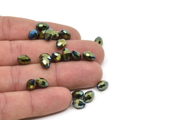 Vintage Fasetli Boncuk, 24 Vintage Cam Fasetli Çok Renkli Yeşil Boncuk (6x8mm) CF115 T018