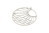 Silver Round Charm, Antique Silver Plated Brass Rising Sun And Wavy Patterned Round Shaped Charms With 1 Loop, Findings (41x39x0.60mm) A6544