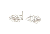 Silver Flower Earring, 8 Antique Silver Plated Brass Flower Shaped Stud Earrings (19x19x0.60mm) A4943 A6189