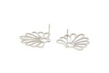 Silver Flower Earring, 8 Antique Silver Plated Brass Flower Shaped Stud Earrings (19x19x0.60mm) A4943 A6189