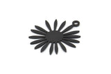 Siyah Çiçek Tılsımı, 1 Döngülü 12 Oksitlenmiş Siyah Pirinç Çiçek Tılsımı, Tılsım Kolye Uçları (20x17x0,60 mm) A3292