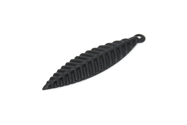 Siyah Yaprak Tılsımı, 1 Döngülü 12 Oksitlenmiş Siyah Pirinç Yaprak Tılsımı, Kolye Ucu, Bulgular (35x8mm) Brs 409 A0170