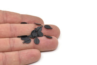 Siyah Yaprak Tılsımı, 1 Döngülü 50 Oksitlenmiş Siyah Pirinç Yaprak Tılsımı (10,5x6,5 mm) A0155