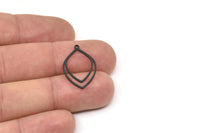 Siyah Damla Şeklinde Tılsım, 1 Halkalı 8 Oksitlenmiş Siyah Damla Şeklinde Tılsım, Bulgular (24x15,5x0,80 mm) SMP1481 A3030