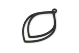 Siyah Damla Şeklinde Tılsım, 1 Halkalı 8 Oksitlenmiş Siyah Damla Şeklinde Tılsım, Bulgular (24x15,5x0,80 mm) SMP1481 A3030