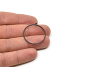 Siyah Yuvarlak Charm, 1 Döngülü 8 Oksitlenmiş Siyah Pirinç Daire Charm, Charm Küpeler (30x1mm) A2838