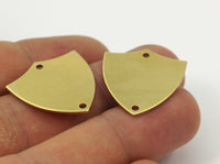 Super Hero Charm, 6 Raw Brass Stamping Blank, Shield with 2 Holes (24x22x0.80mm) b0103