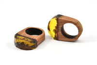 Resin&Wood Ring, 1 Yellow Brown Resin Ring (36x24mm) X006
