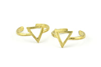 Open Triangle Ring - 10 Raw Brass Triangle Rings - Pad Size 6mm Mn64